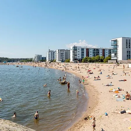 Hotel Spacious Family Apt By Metro, Beach, Shopping Centre, Golf, Parks