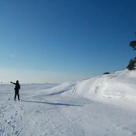 Spacious Family Apt By Metro, Beach, Shopping Centre, Golf, Parks 酒店 *