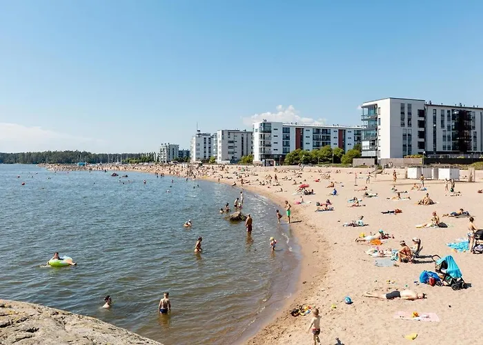 Hotel Spacious Family Apt By Metro, Beach, Shopping Centre, Golf, Parks