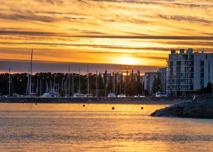 Hotel Spacious Family Apt By Metro, Beach, Shopping Centre, Golf, Parks *